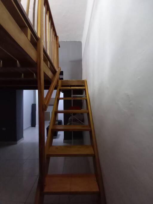 Comodo Aparta Estudio Cerca De La Basilica Буга Екстериор снимка